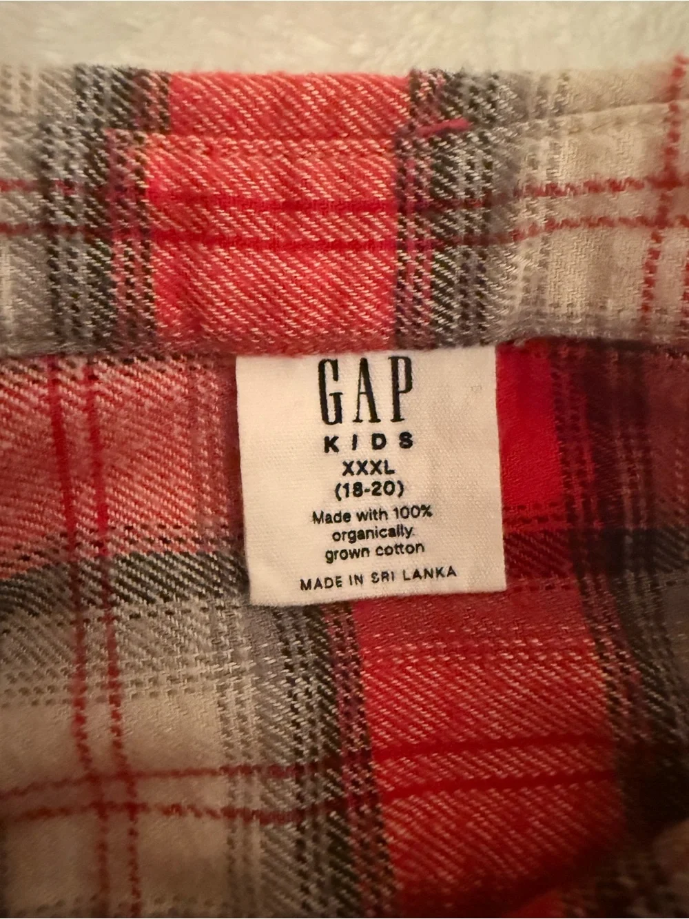 GAP classic red